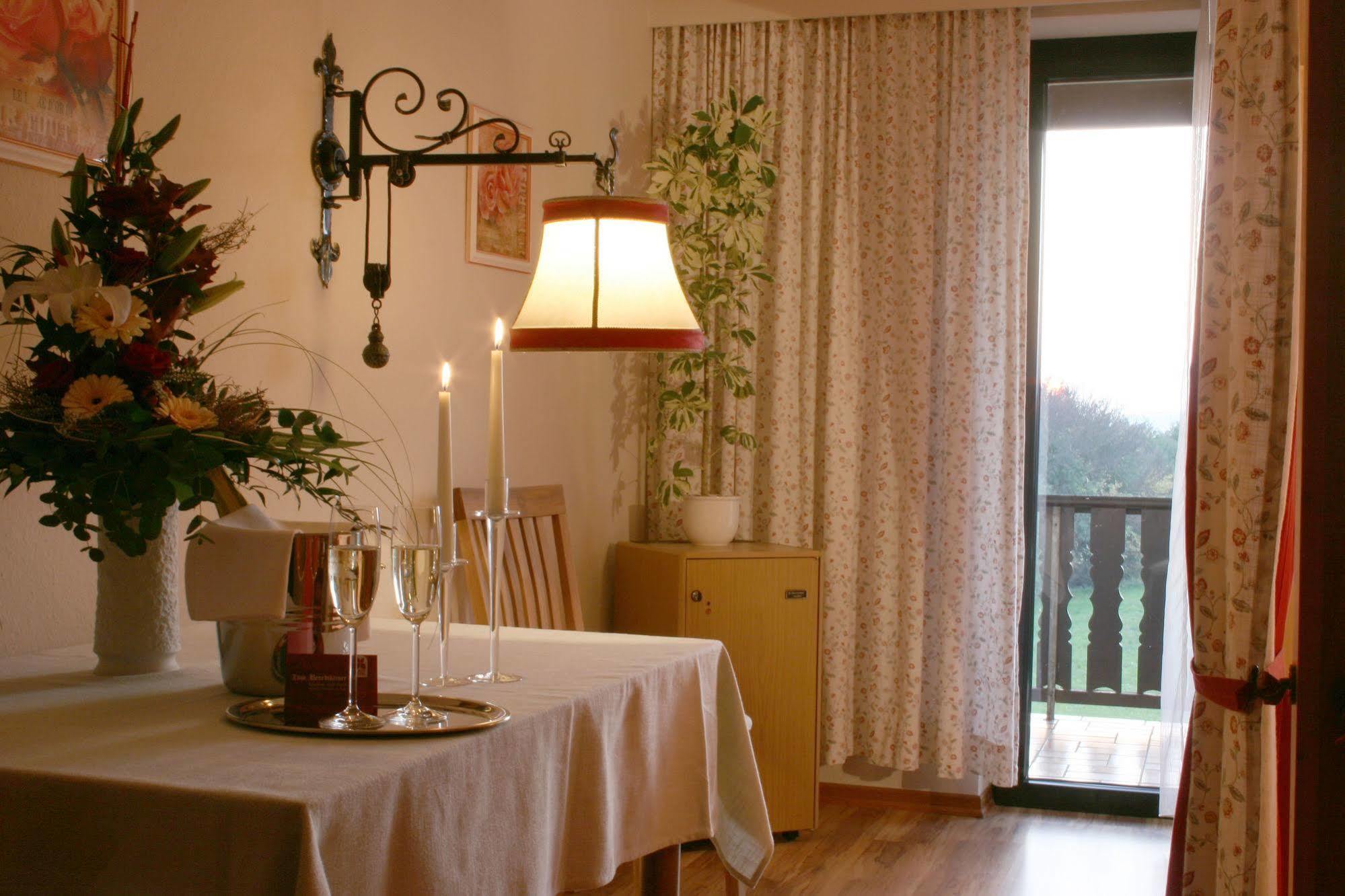 Flair-Hotel Zum Benediktiner Schwarzach am Main Exteriér fotografie